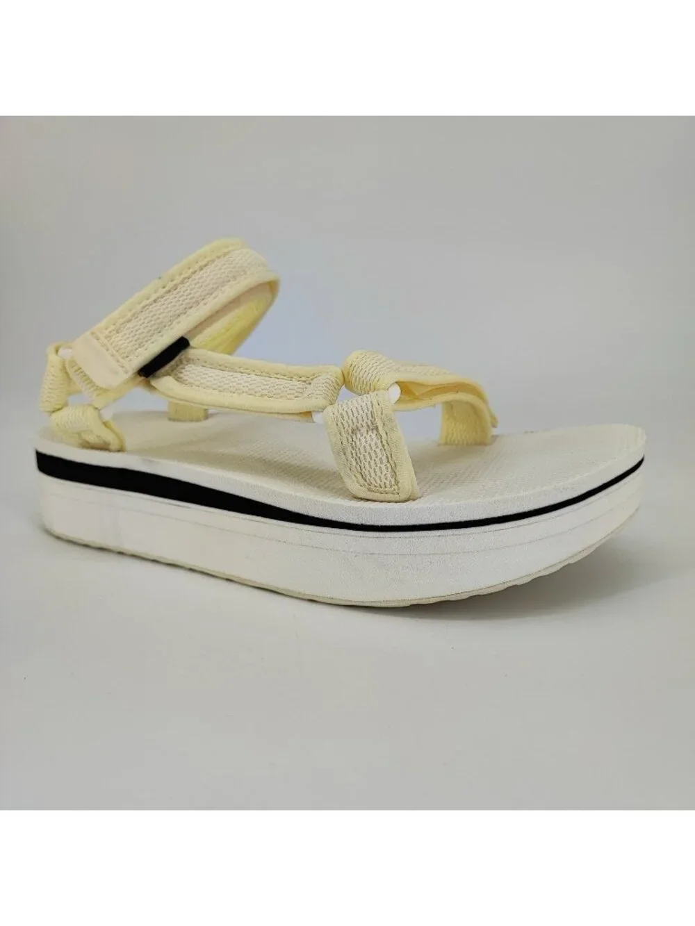 Teva Flatform Universal Women's Size 8 Sandals Mesh White Flatform Sandals